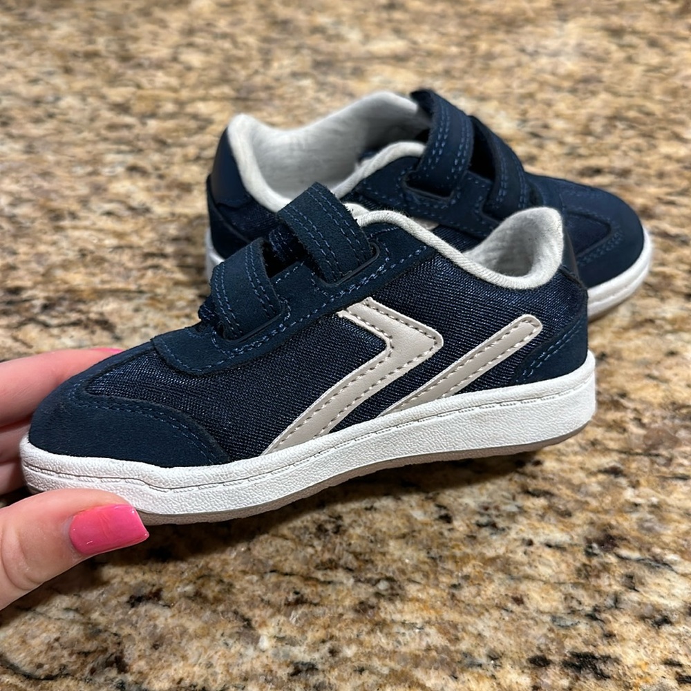 Cat & Jack Navy Toddler Nevada Sneakers